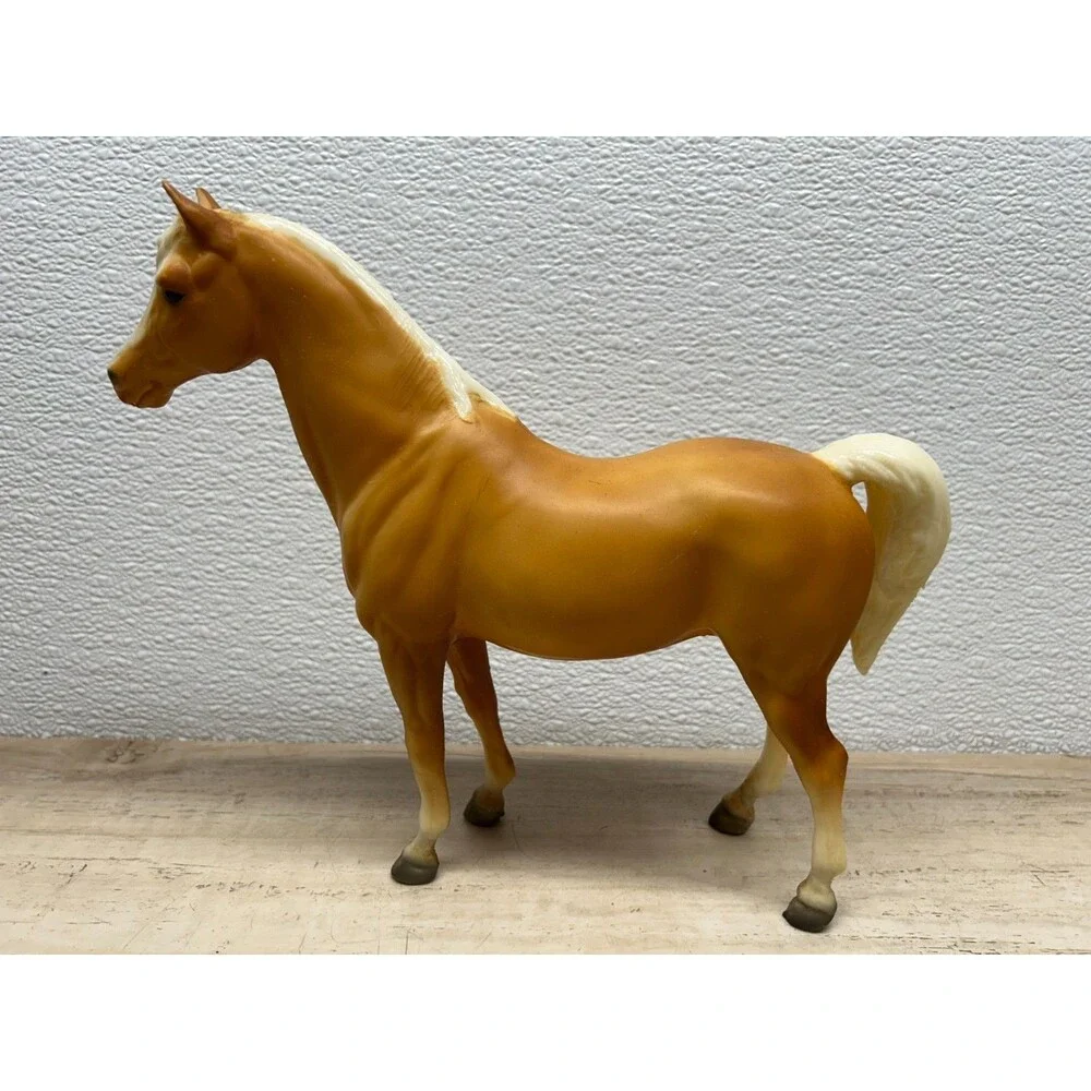 Vintage Breyer 1982 Family Mare Model # 5 Plastic Horse Mold